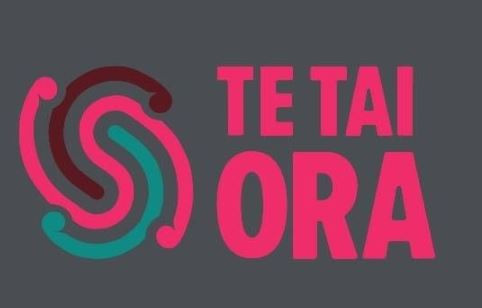 Te Tai Ora ki Matakana me Rangiwaea Manatōpū Waka Ama Club